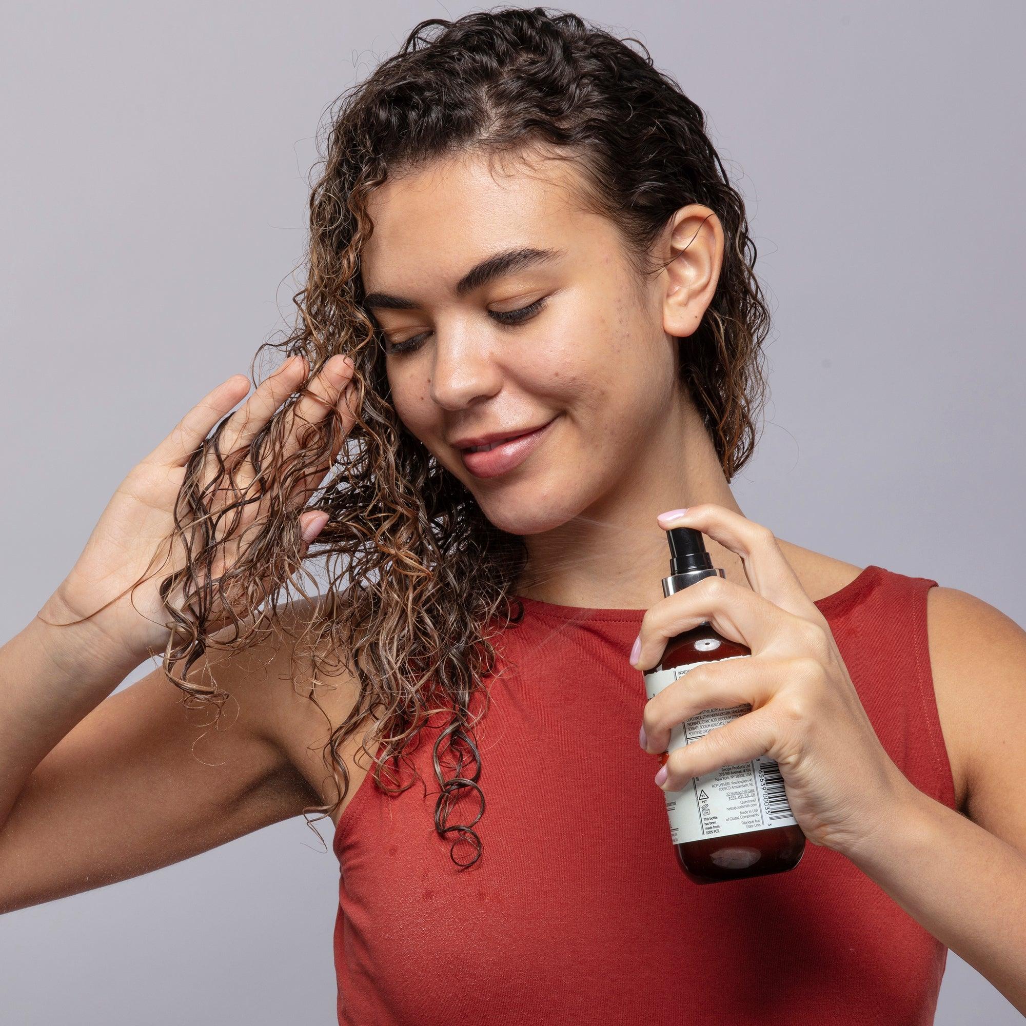 Leave-In Conditioner for Curly Hair Improving Hydration and Curl Definition